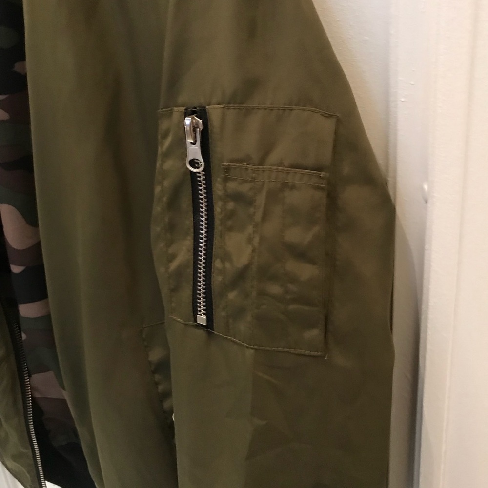 Bomber jacket - Picture 4 of 4